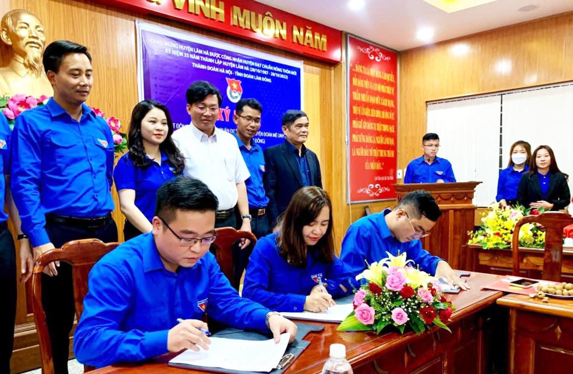 Ký kết kết nghĩa giữa một số Quận, Huyện Đoàn Ký kết kết nghĩa giữa một số Quận, Huyện Đoàn