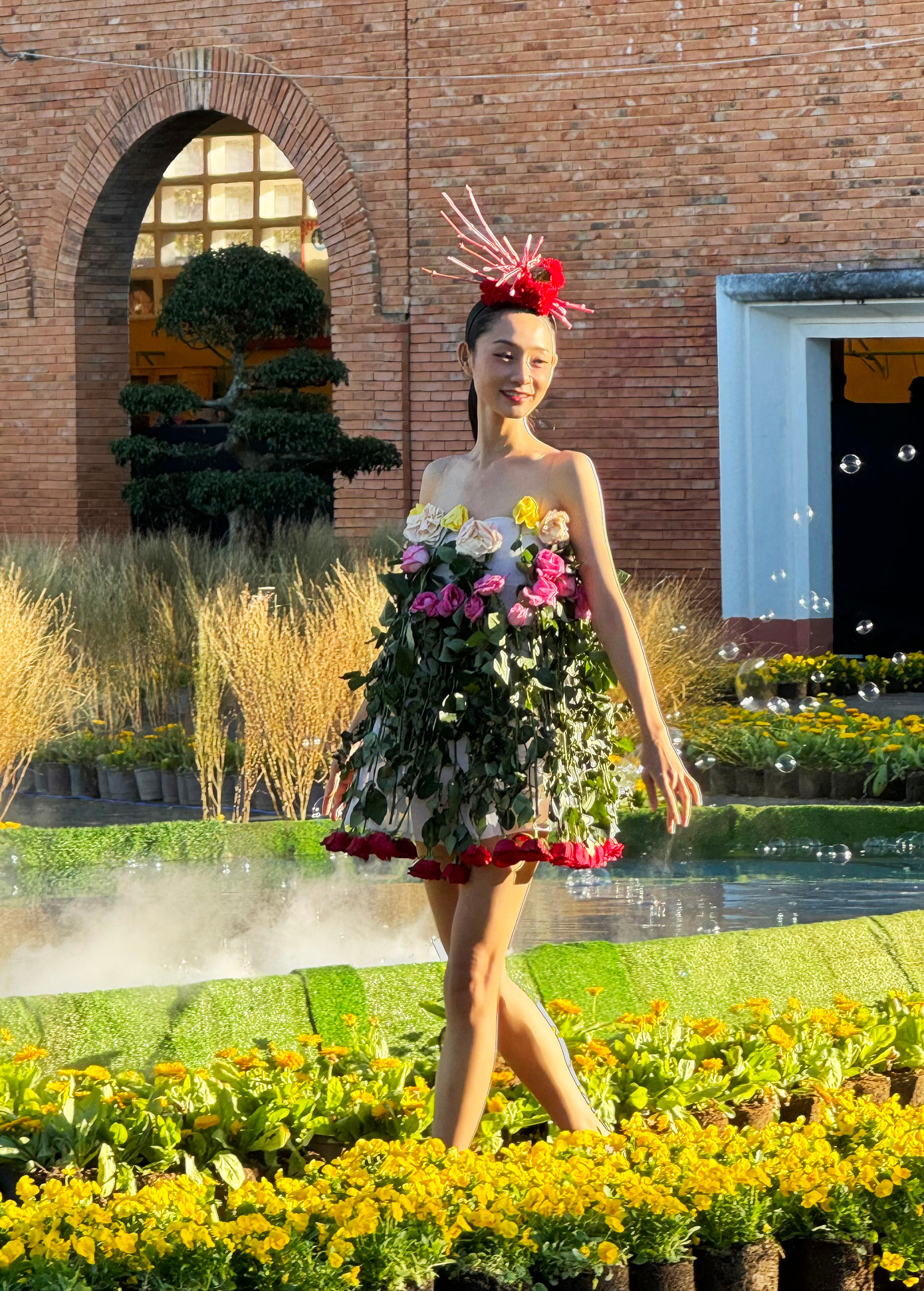 Mẫu thiết kế độc đáo bằng hoa tươi Đà lạt