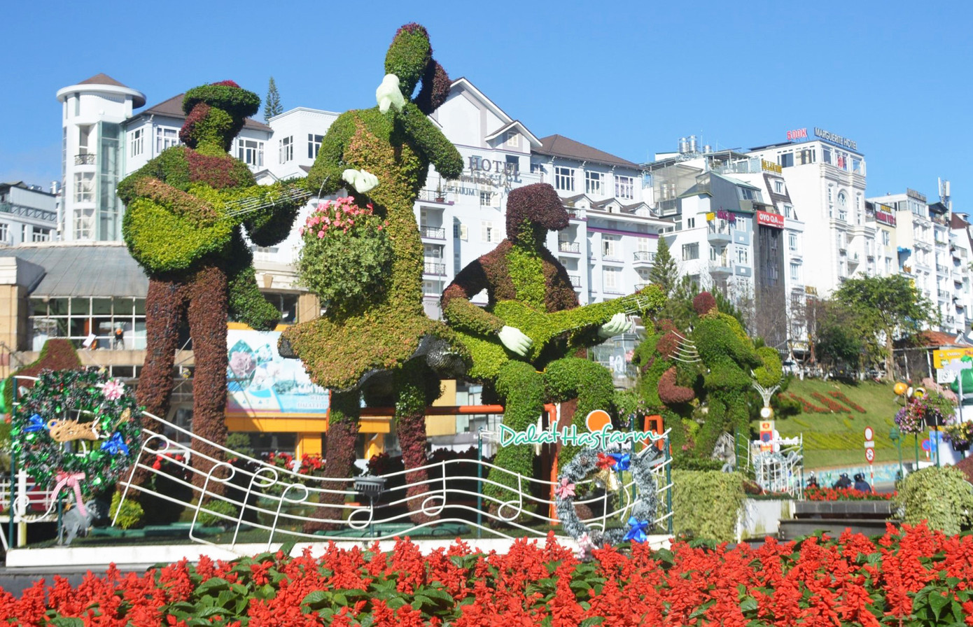 Tiểu cảnh chào mừng Đà Lạt gia nhập mạng lưới Thành phố sáng tạo âm nhạc thế giới. Tiểu cảnh chào mừng Đà Lạt gia nhập mạng lưới Thành phố sáng tạo âm nhạc thế giới.