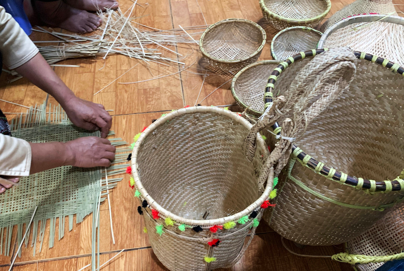 Gùi hoa được chế tác tại thôn Duệ Gùi hoa được chế tác tại thôn Duệ