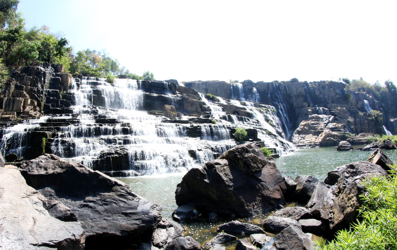 Pongour là thác nước hùng vĩ nhất phương Nam. Ảnh: Hoàng Nguyên