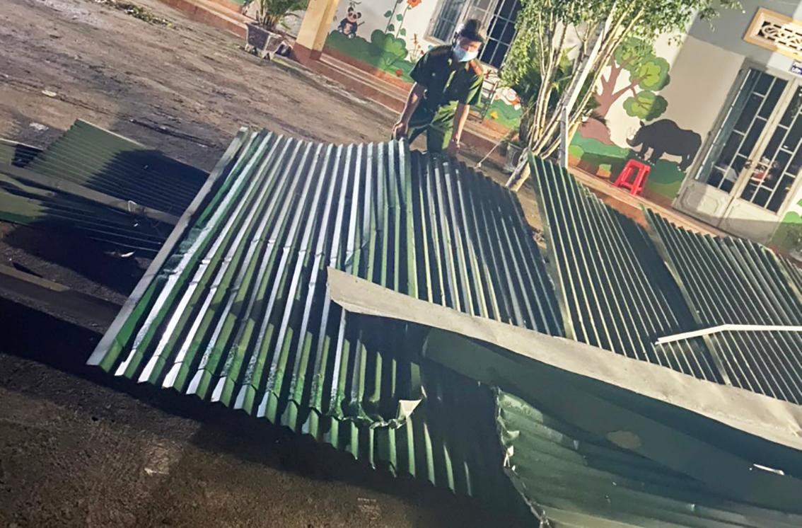 Công an giúp nhà trường khắc phục sự cố