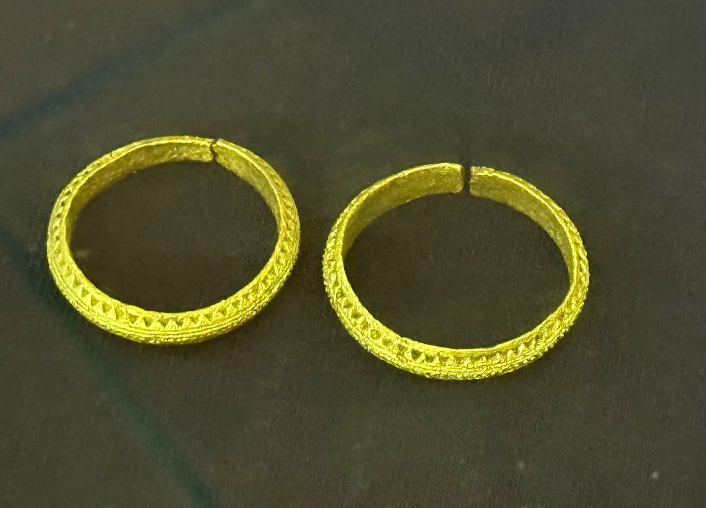 Những chiếc vòng tay quý hiếm Những chiếc vòng tay quý hiếm