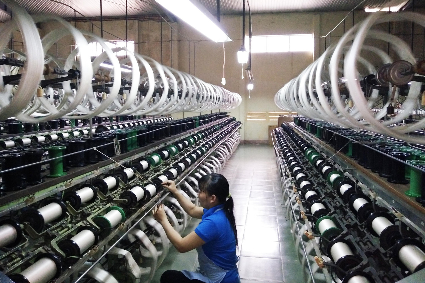 Một dây chuyền sản xuất tơ ở Bảo Lộc