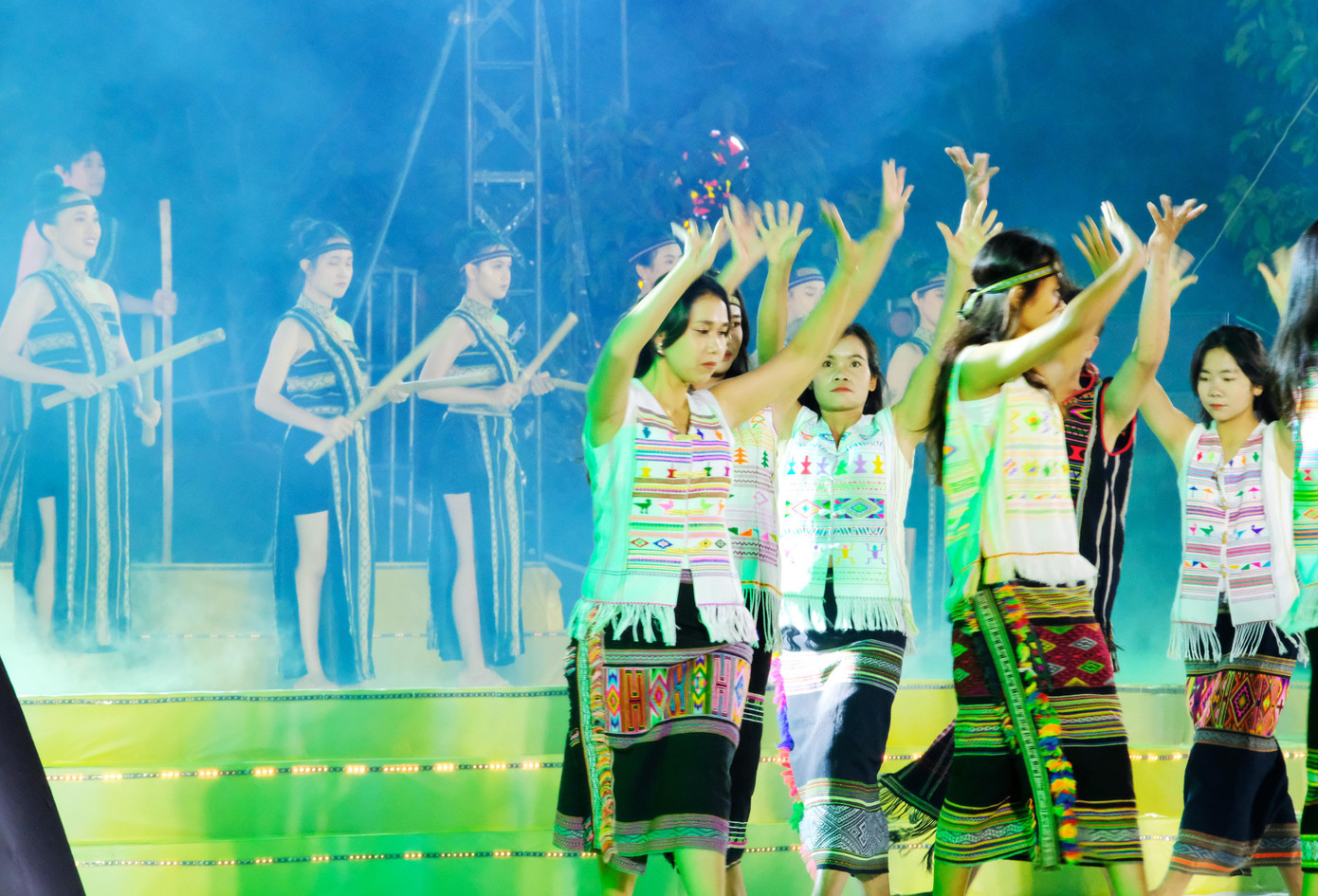 Điệu múa của sơn nữ Mạ