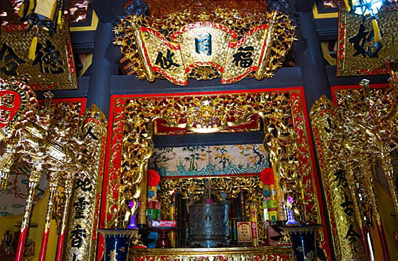 Đền thờ được trang trí ấn tượng