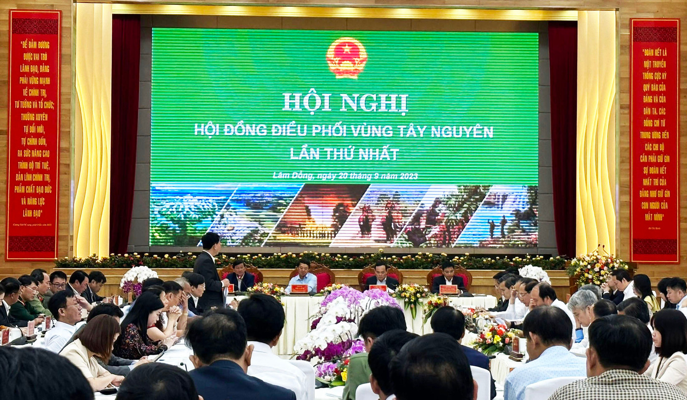 Quang cảnh hội nghị lần thứ nhất Hội đồng điều phối vùng Tây Nguyên Quang cảnh hội nghị lần thứ nhất Hội đồng điều phối vùng Tây Nguyên