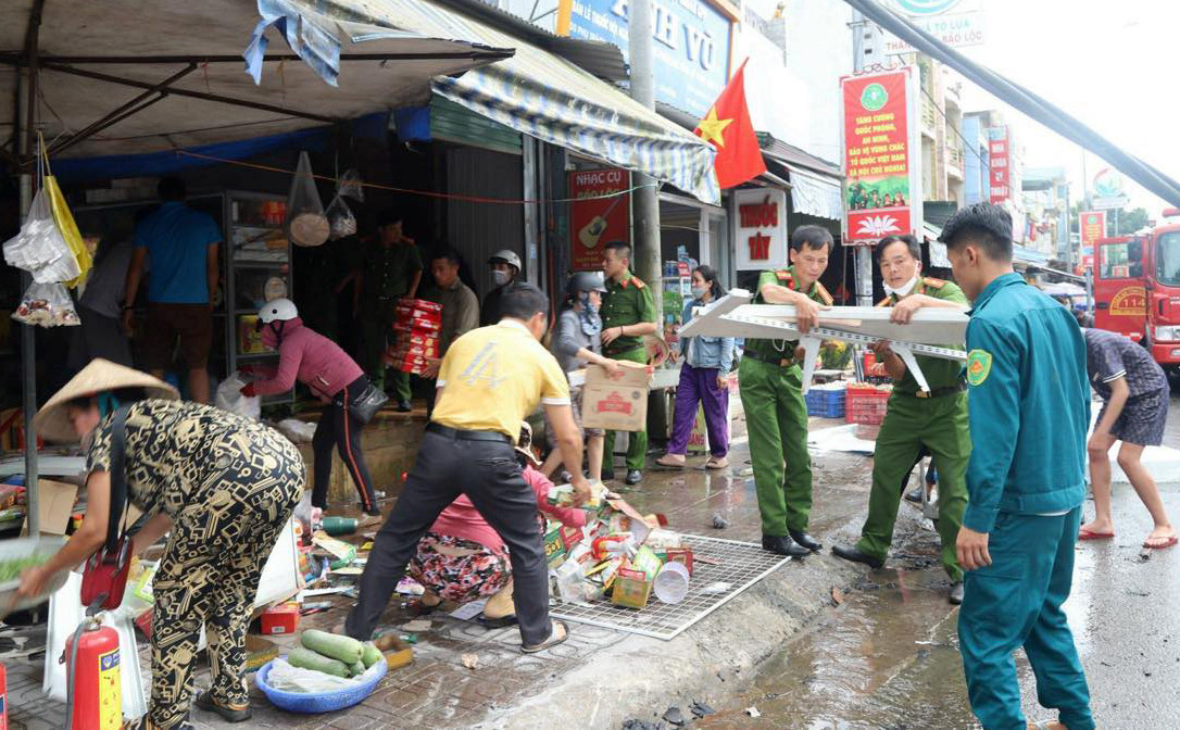 Hỗ trợ người dân di dời tài sản