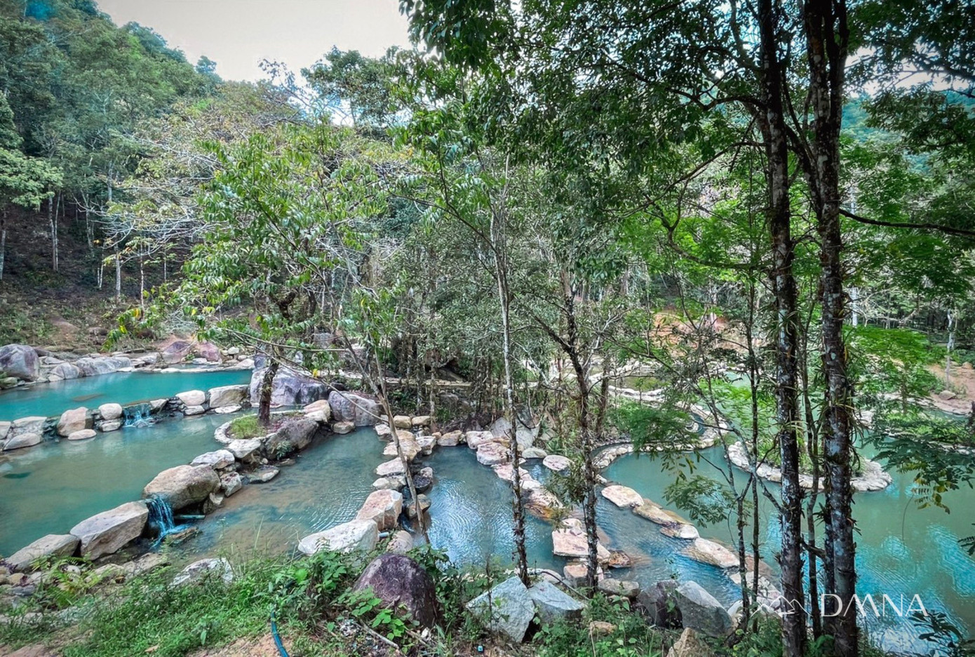 Suối khoáng nóng tuyệt đẹp ở Đam Rông.