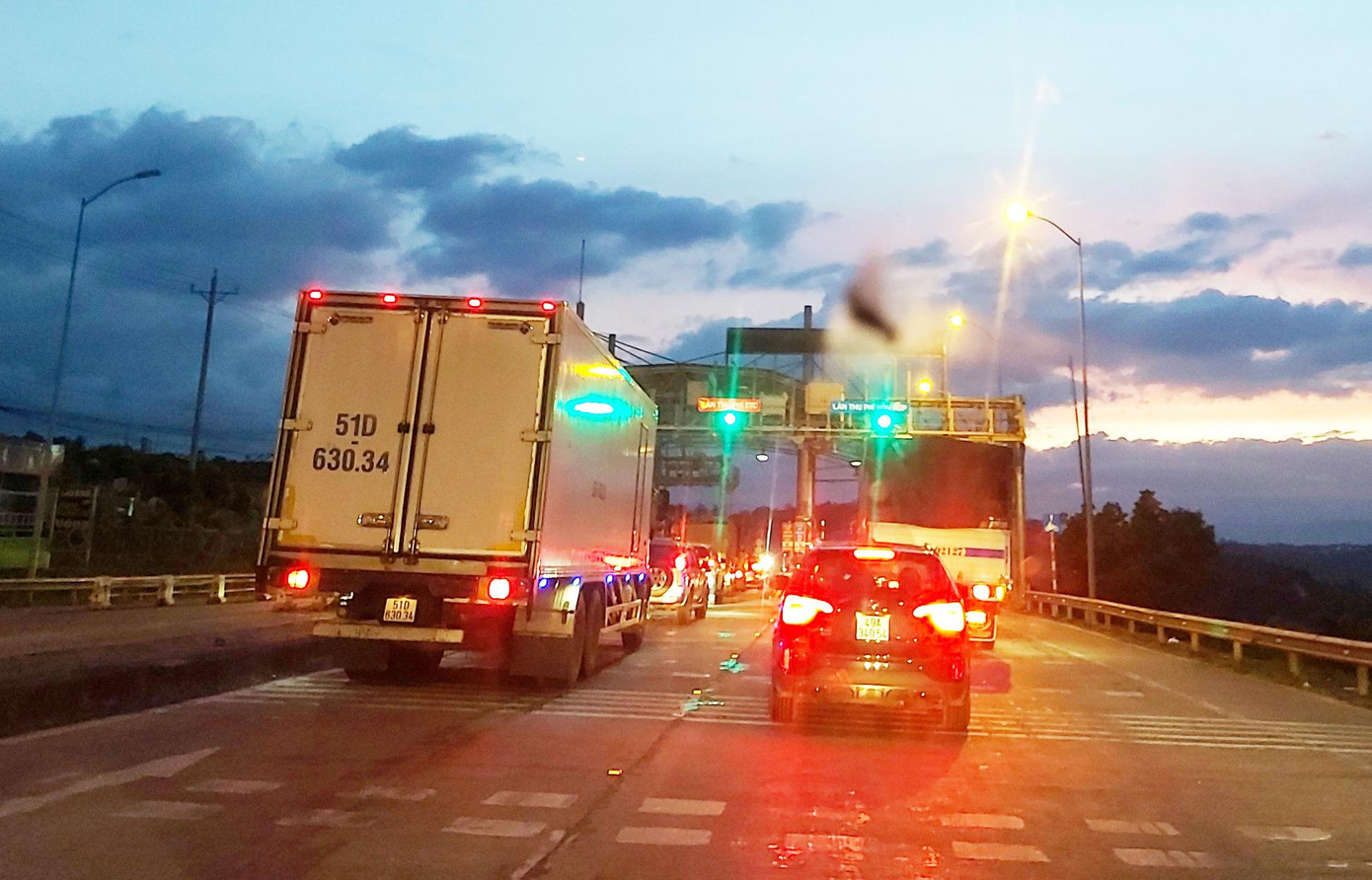 Trạm thu phí Liên Đầm