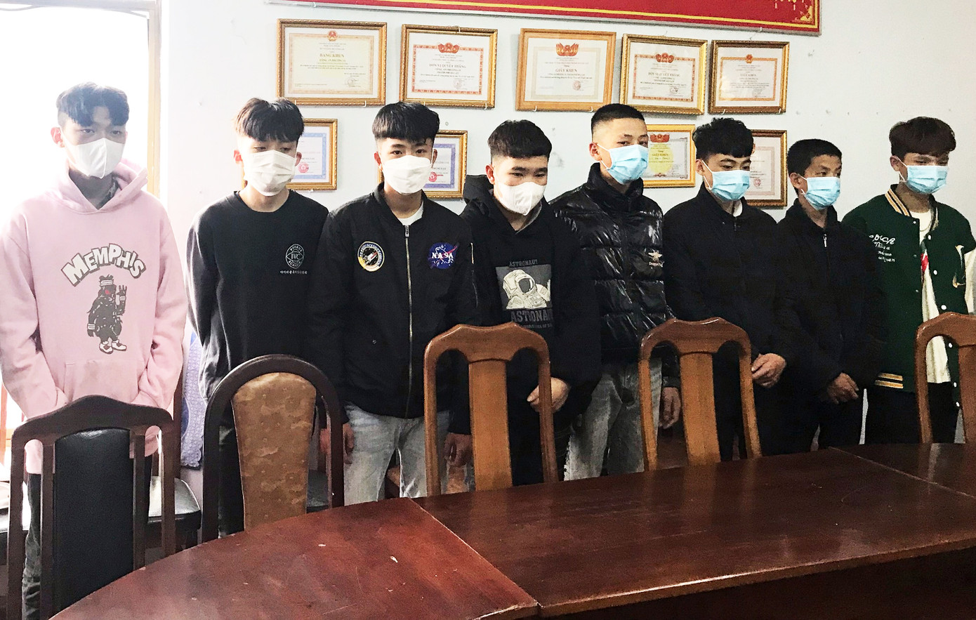 Các đối tượng tại cơ quan công an - Ảnh: CTV Các đối tượng tại cơ quan công an - Ảnh: CTV