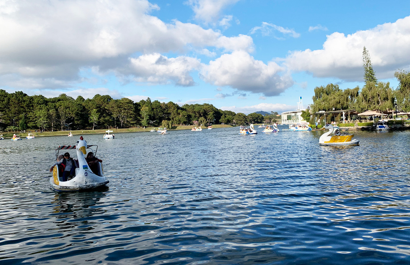 Quá trình mở rộng đường không được làm ảnh hưởng đến môi trường nước hồ Xuân Hương Quá trình mở rộng đường không được làm ảnh hưởng đến môi trường nước hồ Xuân Hương
