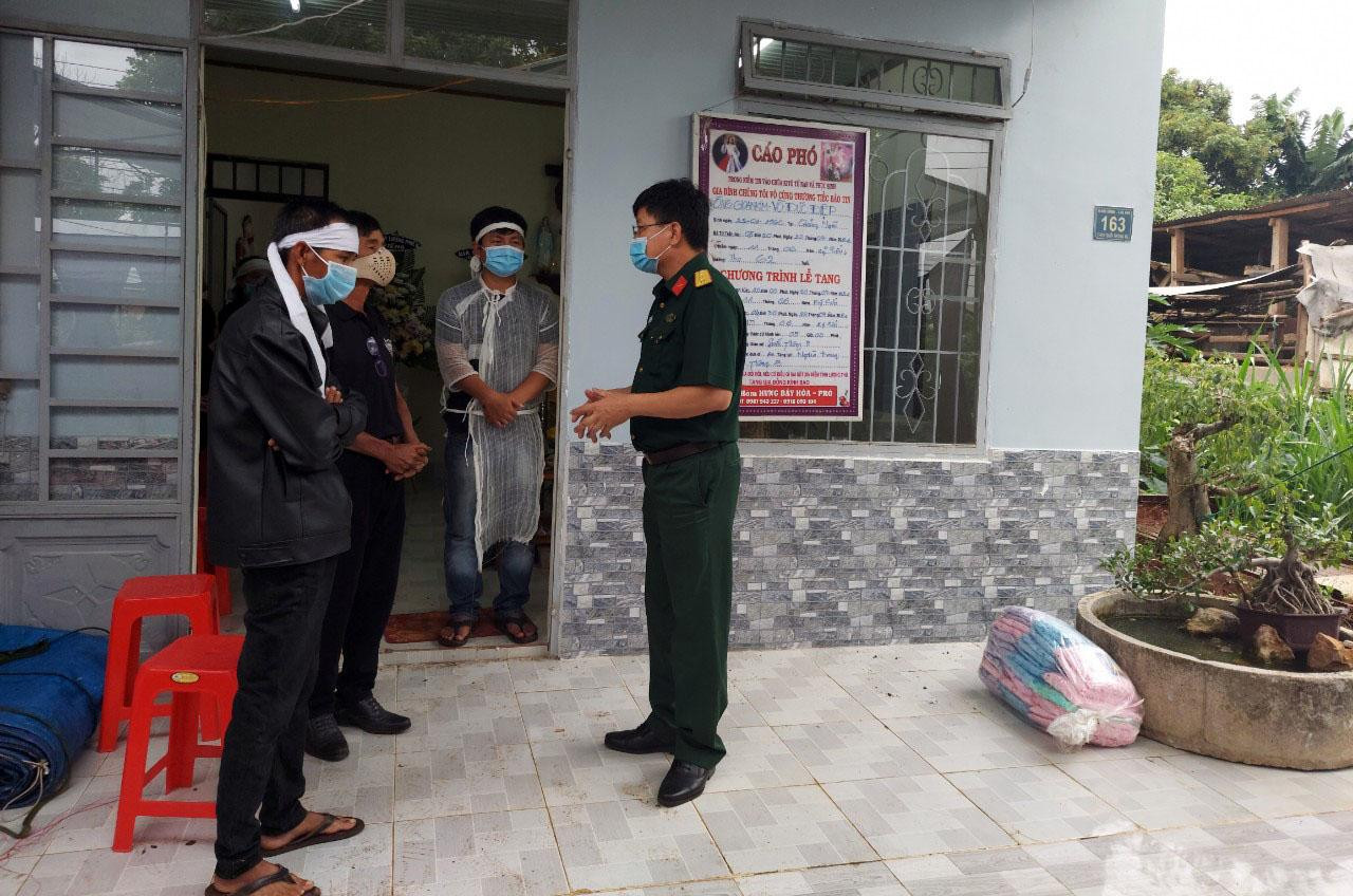 Đám tang của chồng bà Đ.T.D tại xã Đạ Ròn