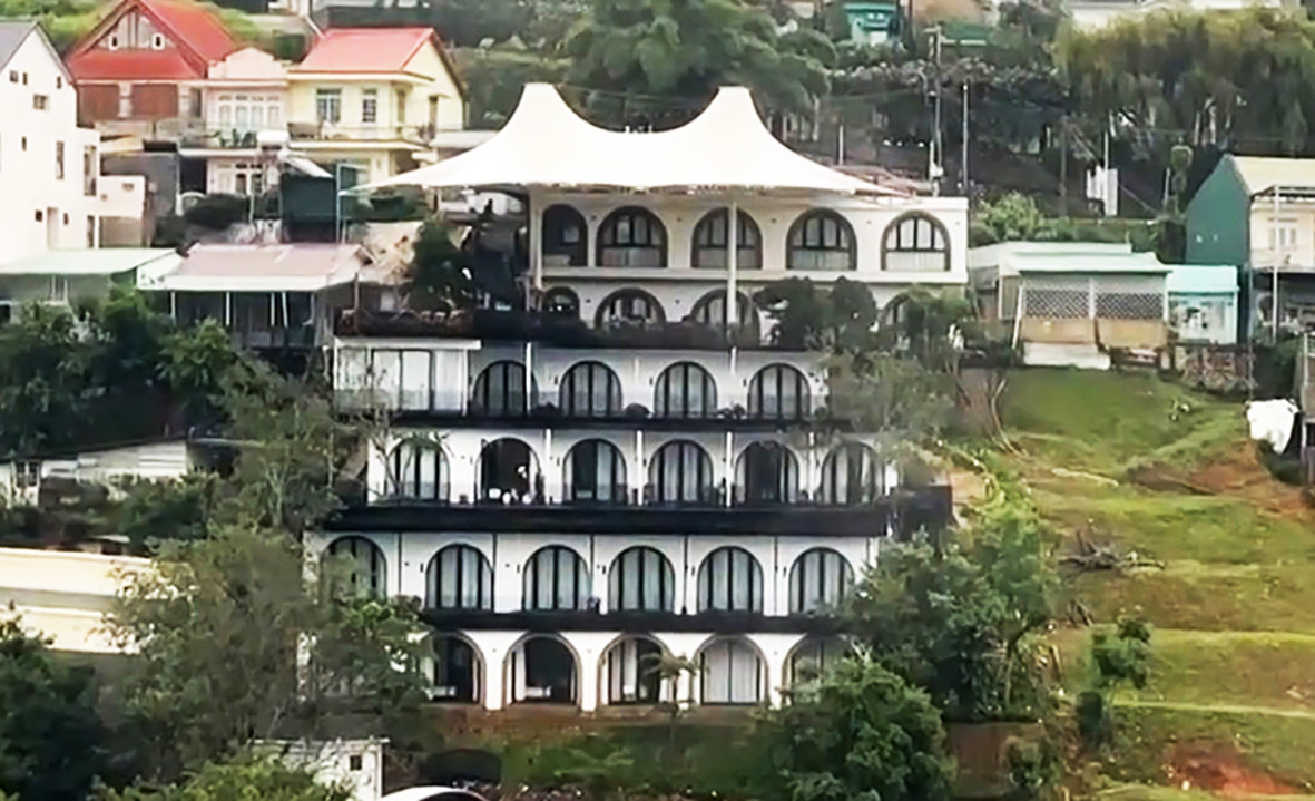 Khu nhà không phép có diện tích rất lớn