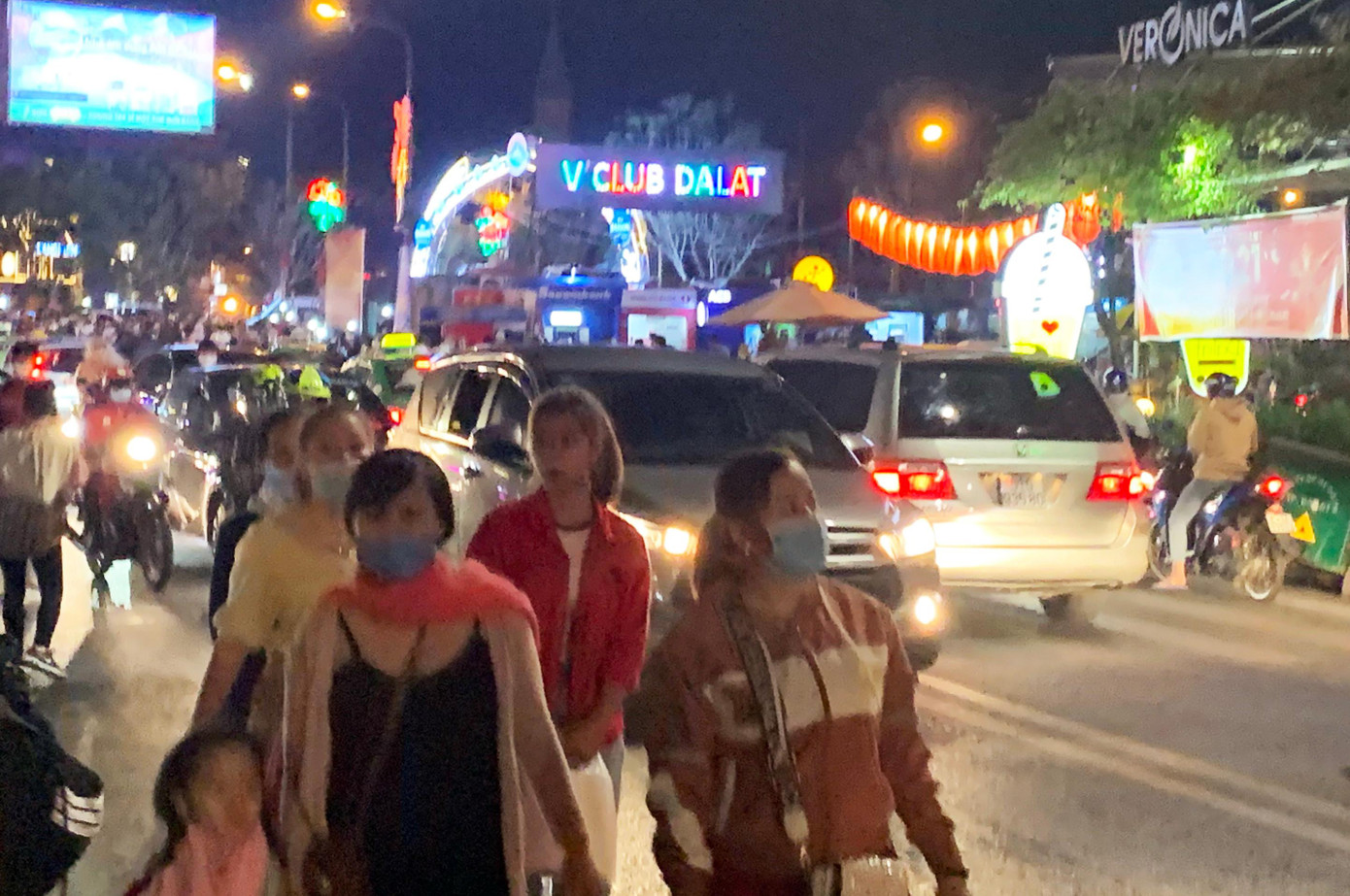 Quán bar ở Đà Lạt sẽ tạm đóng cửa từ 19h ngày 3/5