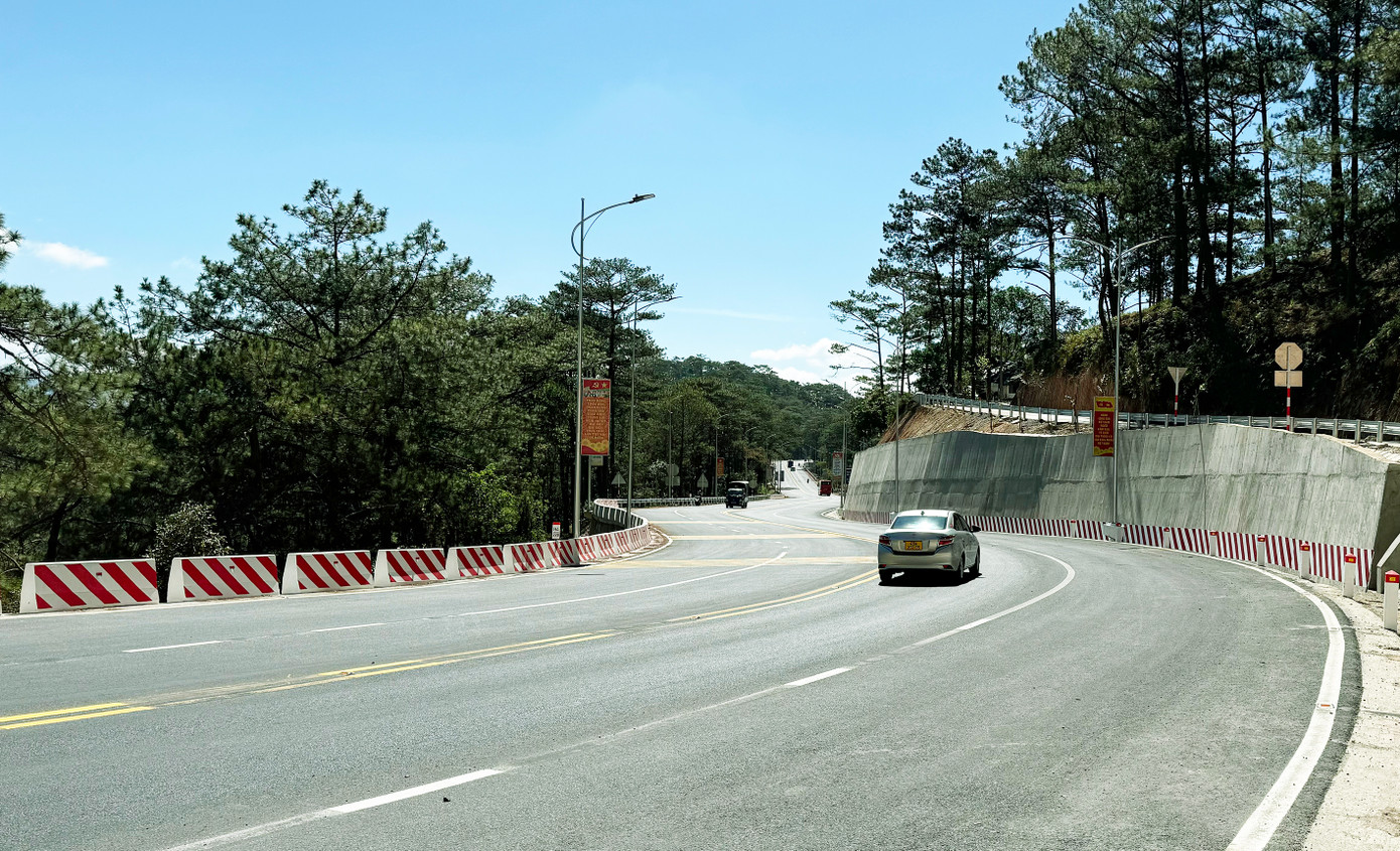 Đoạn từ đỉnh đèo Prenn đến thác Datanla đã được thông xe thời gian gần đây