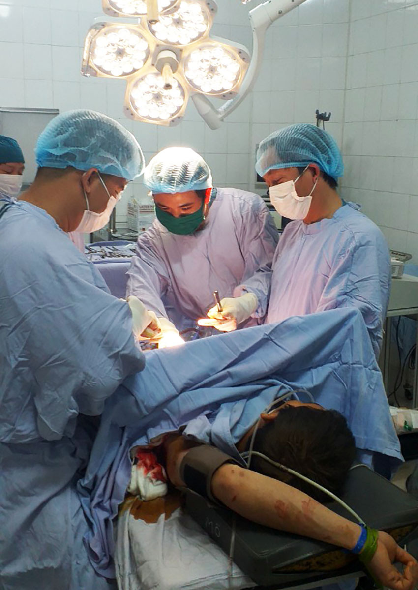 Kíp trực mổ cho bệnh nhân Kíp trực mổ cho bệnh nhân