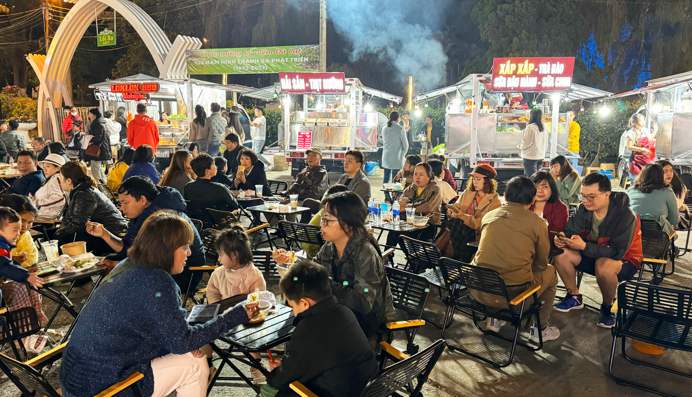 Nhiều món ăn nóng sốt phù hợp với xứ lạnh. Nhiều món ăn nóng sốt phù hợp với xứ lạnh.