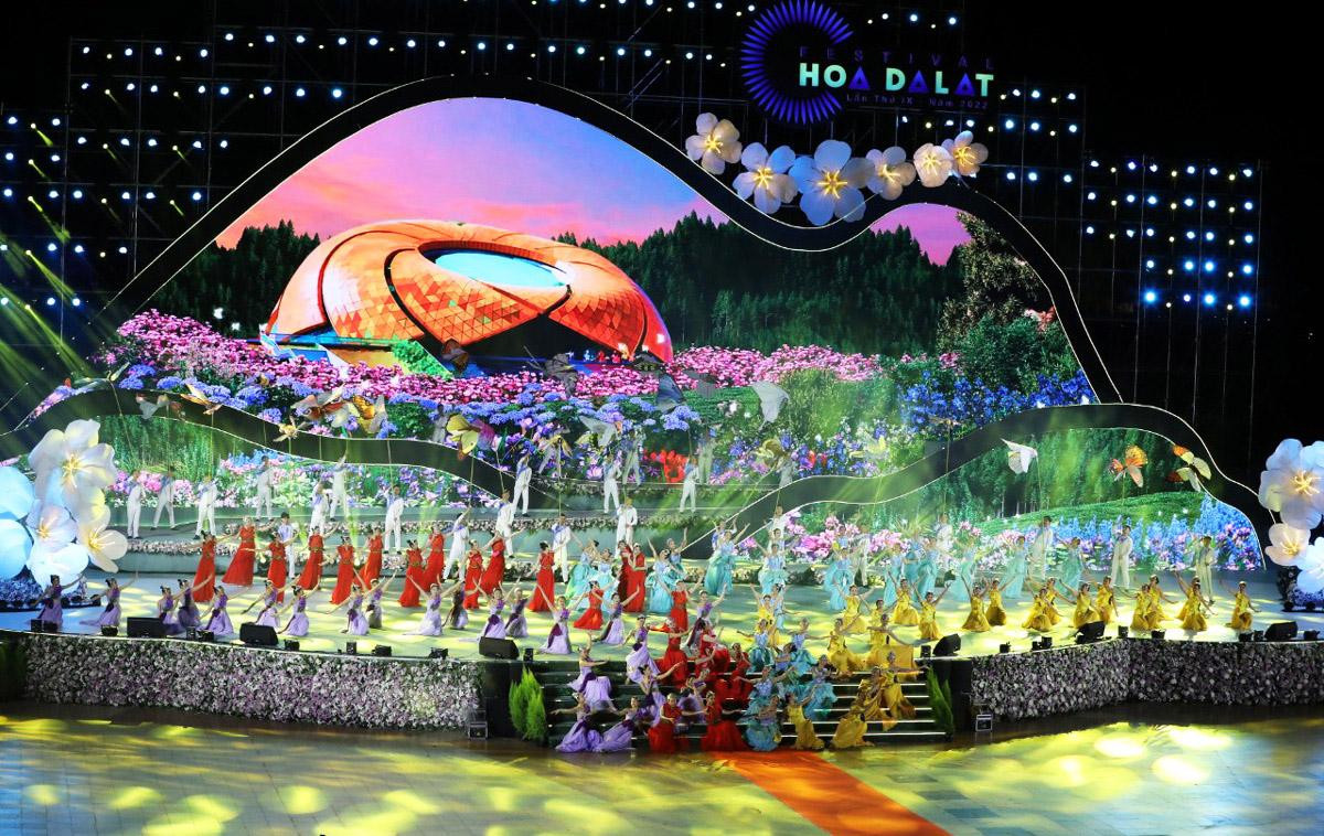 Một cảnh diễn nghệ thuật tại Festival hoa Đà Lạt 2022