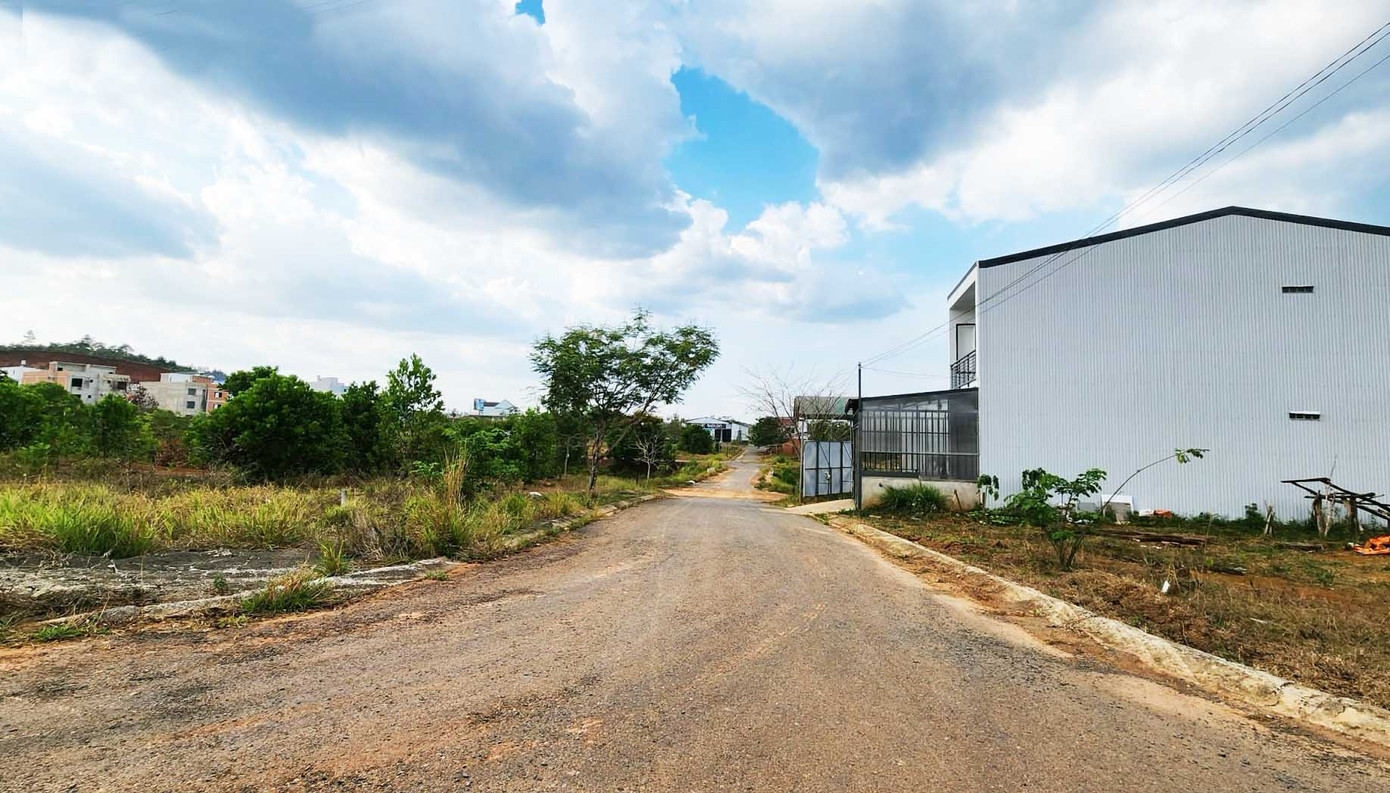 Hiện nhiều hạng mục của dự án vẫn chưa hoàn thành Hiện nhiều hạng mục của dự án vẫn chưa hoàn thành