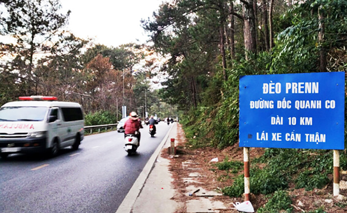 Đèo Prenn có cảnh quan đẹp nhưng quanh co, nguy hiểm