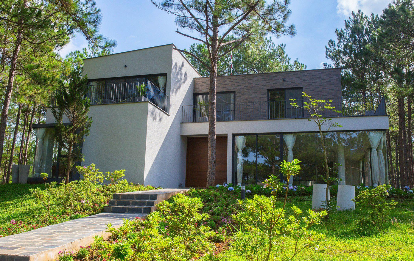 Một khách sạn đẹp ở Đà Lạt bị đối tượng mượn danh để lừa du khách