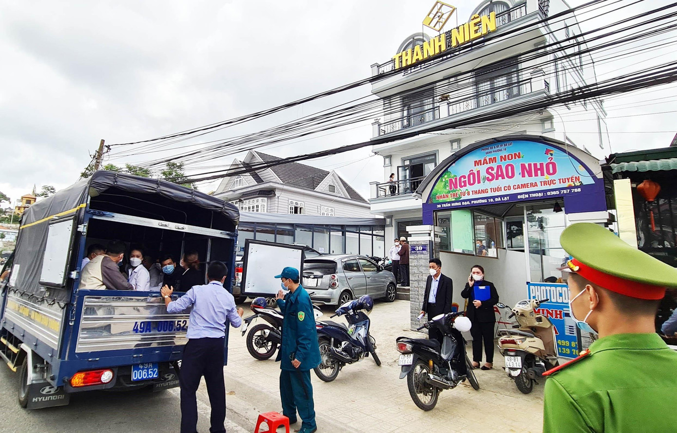 Đưa 23 người về trụ sở cơ quan chức năng để khai báo y tế, điều tra dịch tễ