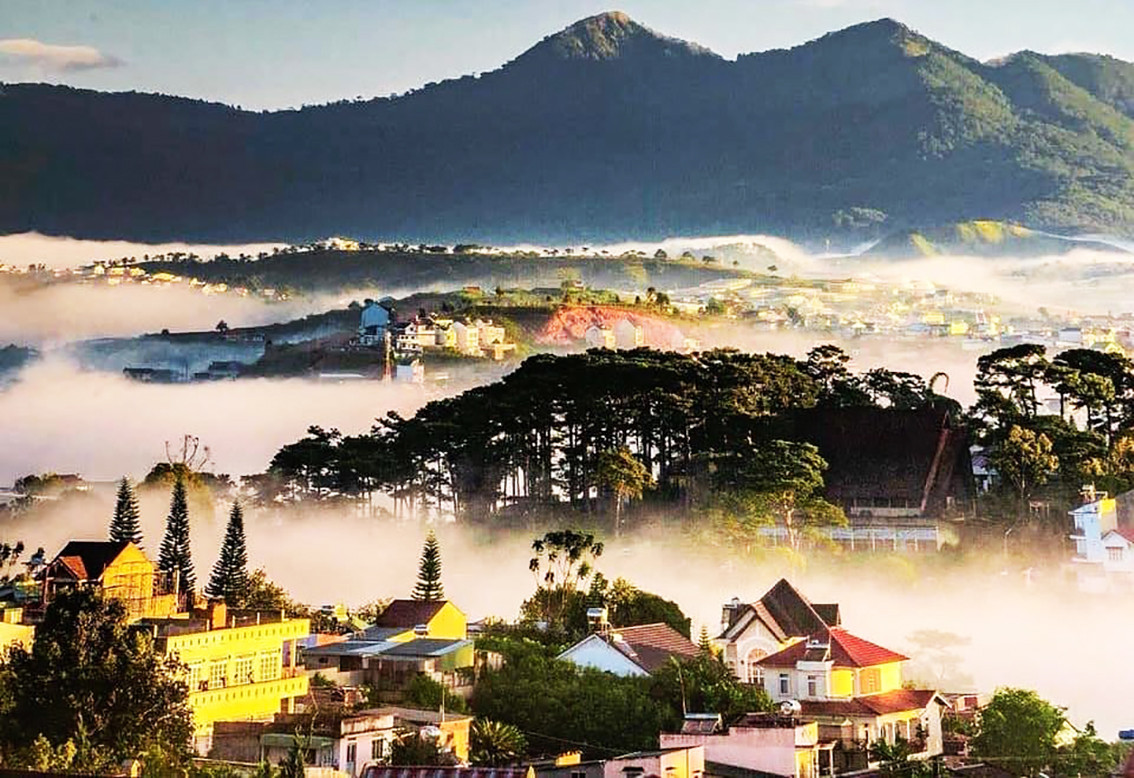 Núi Lang Biang được xem như biểu tượng của Đà Lạt