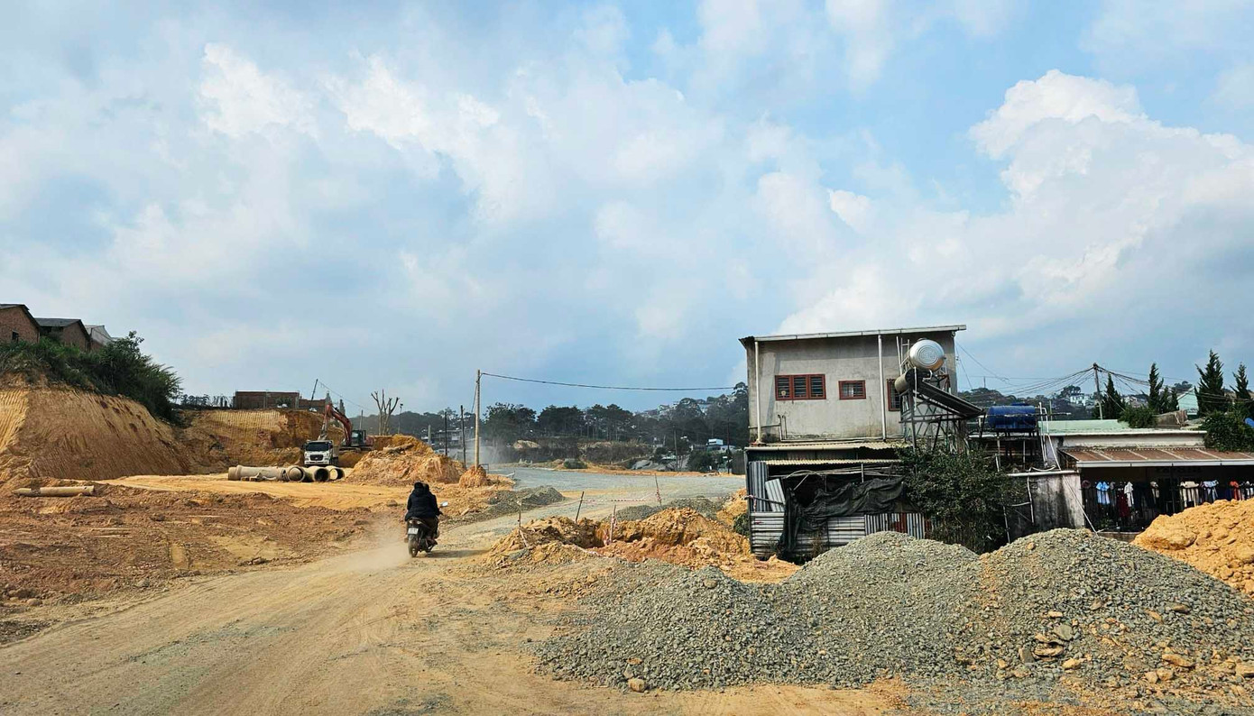 Chưa hoàn tất việc giải tỏa, bàn giao mặt bằng đường vành đai TP Đà Lạt Chưa hoàn tất việc giải tỏa, bàn giao mặt bằng đường vành đai TP Đà Lạt