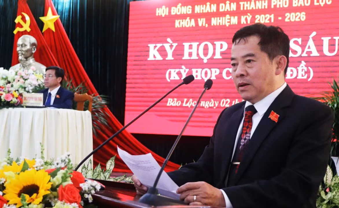 Ông Phương phát biểu nhận nhiệm vụ Chủ tịch UBND TP Bảo Lộc