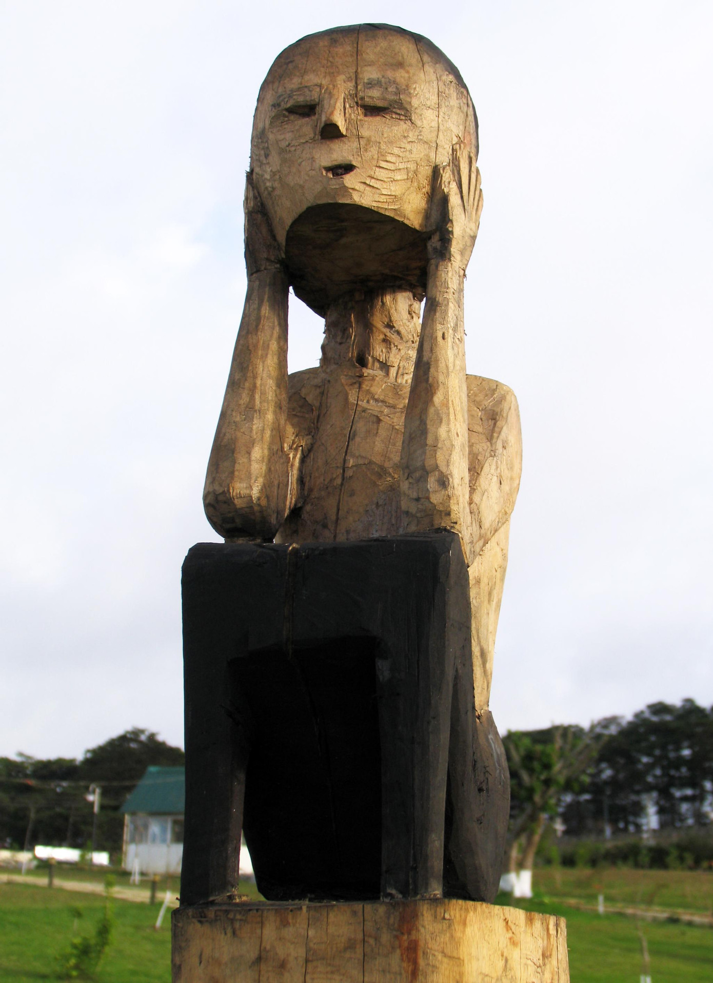 Loại tượng thường đặt tại nhà mồ Loại tượng thường đặt tại nhà mồ