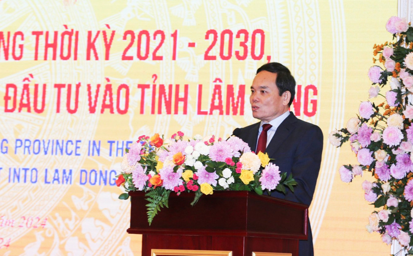 Phó Thủ tướng Trần Lưu Quang phát biểu tại hội nghị. Phó Thủ tướng Trần Lưu Quang phát biểu tại hội nghị.