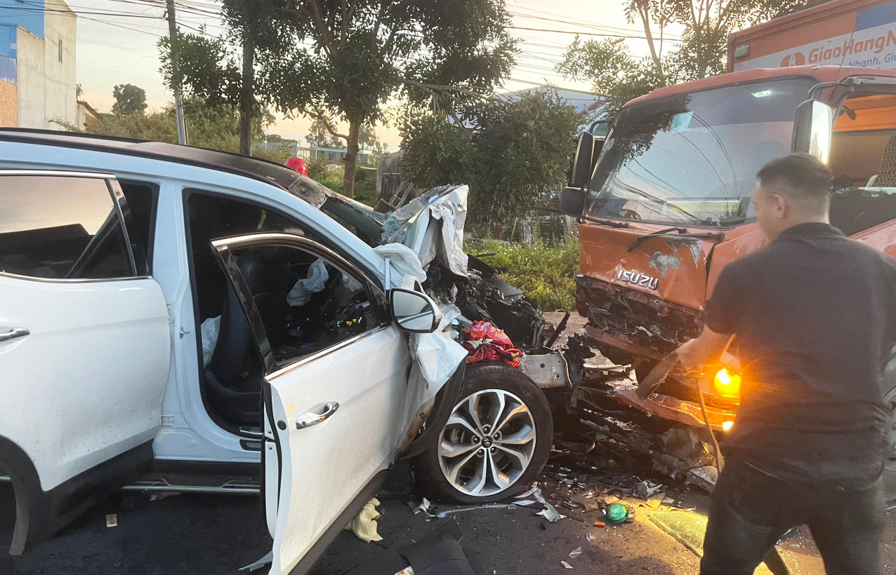 Hiện trường vụ tai nạn Hiện trường vụ tai nạn