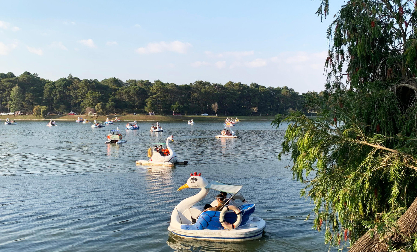 Nhiều hoạt động của "Tuần lễ vàng'' diễn ra ở hồ Xuân Hương Nhiều hoạt động của "Tuần lễ vàng'' diễn ra ở hồ Xuân Hương