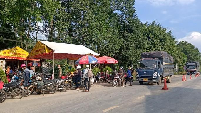 Siết hoạt động của các chốt kiểm dịch Siết hoạt động của các chốt kiểm dịch