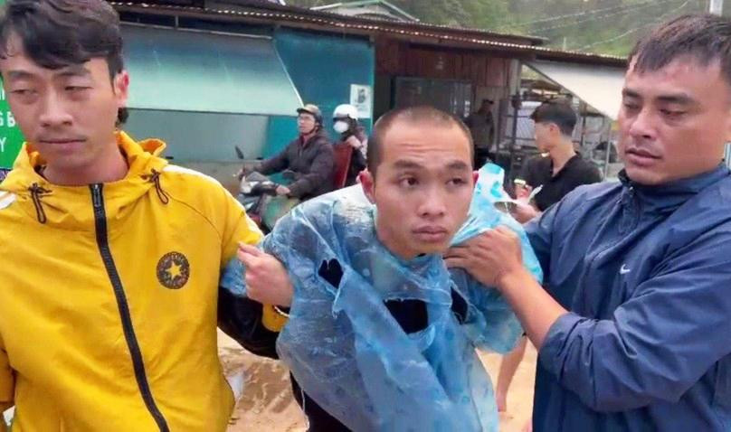 Duy bị bắt tại trạm thu phí Định An