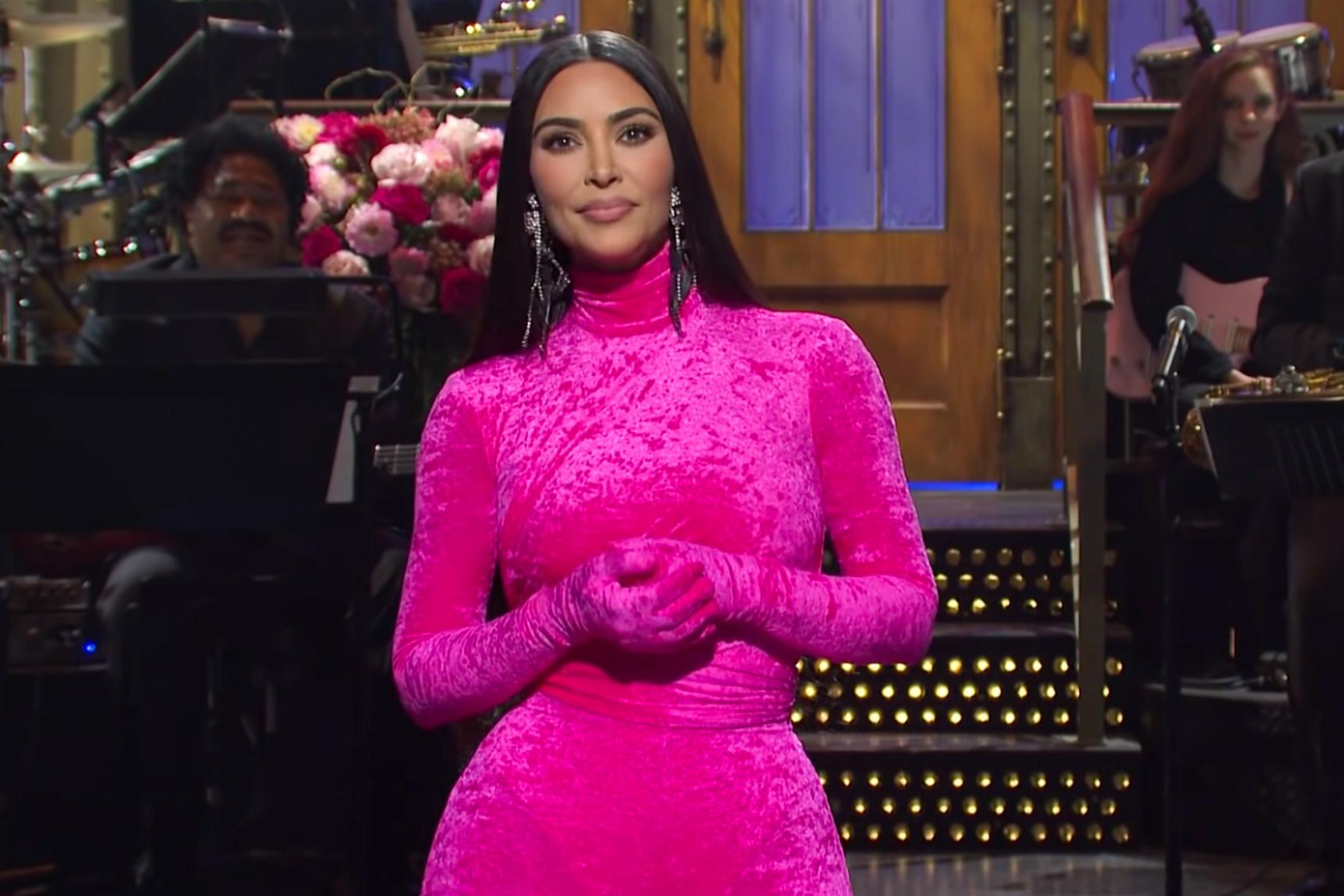 Xuất hiện trong Saturday Night Live, người đẹp 41 tuổi khẳng định chắc nịch sẽ không tham gia tranh cử Tổng thống Mỹ. Xuất hiện trong Saturday Night Live, người đẹp 41 tuổi khẳng định chắc nịch sẽ không tham gia tranh cử Tổng thống Mỹ.