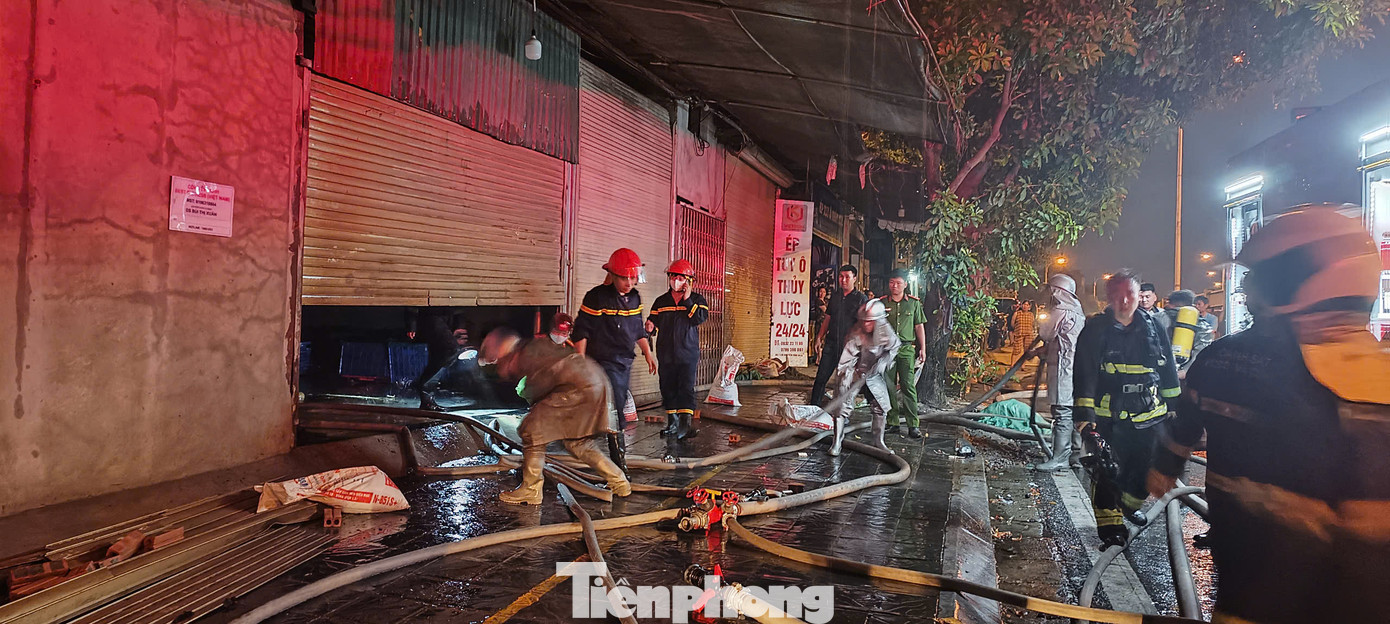 Lực lượng PCCC&amp;CNCH có mặt tại hiện trường.