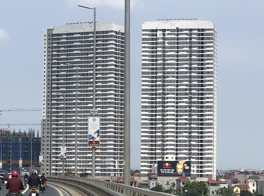 Thời điểm thanh tra, chủ đầu tư chung cư Intracom Riverside Vĩnh Ngọc (Đông Anh, Hà Nội) chưa đóng 2% giá trị phần diện tích giữ lại vào tài khoản ngân hàng với số tiền 2,8 tỷ đồng. Được biết, chung cư Intracom Riverside Vĩnh Ngọc có quy mô 39 tầng gồm 2 tòa tháp. Thời điểm thanh tra, chủ đầu tư chung cư Intracom Riverside Vĩnh Ngọc (Đông Anh, Hà Nội) chưa đóng 2% giá trị phần diện tích giữ lại vào tài khoản ngân hàng với số tiền 2,8 tỷ đồng. Được biết, chung cư Intracom Riverside Vĩnh Ngọc có quy mô 39 tầng gồm 2 tòa tháp.