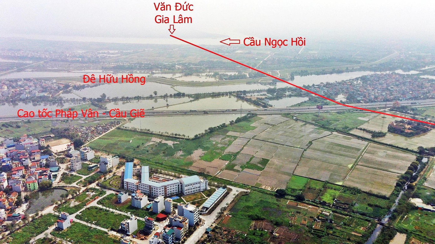 Dự án này sẽ góp phần hoàn thiện giao thông cửa ngõ phía Nam thủ đô. Với quy hoạch trên, khi triển khai thi công cầu Ngọc Hồi thì tình trạng quá tải hiện nay ở cầu Thanh Trì sẽ giảm đi rất nhiều, các phương tiện lưu thông sẽ có thêm cung đường để lựa chọn. (Ảnh: Hạ Vũ) Dự án này sẽ góp phần hoàn thiện giao thông cửa ngõ phía Nam thủ đô. Với quy hoạch trên, khi triển khai thi công cầu Ngọc Hồi thì tình trạng quá tải hiện nay ở cầu Thanh Trì sẽ giảm đi rất nhiều, các phương tiện lưu thông sẽ có thêm cung đường để lựa chọn. (Ảnh: Hạ Vũ)