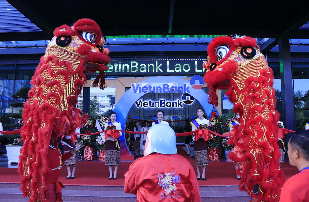 VietinBank Lào là Ngân hàng chủ lực, cầu nối thương mại đầu tư hai nước Việt-Lào ảnh 5