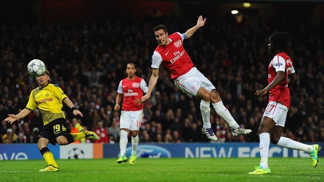 Không còn Van Persie, Arsenal có thắng Dortmund?