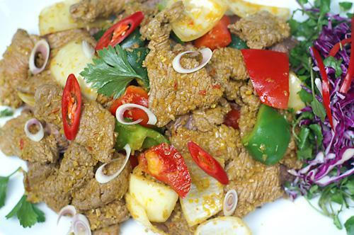  Không nên ướp thịt đà điểu lâu với gia vị có vị mặn vì làm mất đi vị ngọt của thịt. Ảnh minh họa 