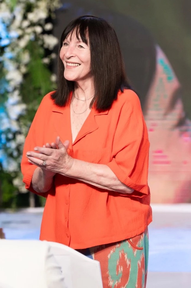 Bà Julia Morley - Chủ tịch Hoa hậu Thế giới và đương kim Hoa hậu Thế giới Krystyna Pyszková đang có mặt tại Philippines.