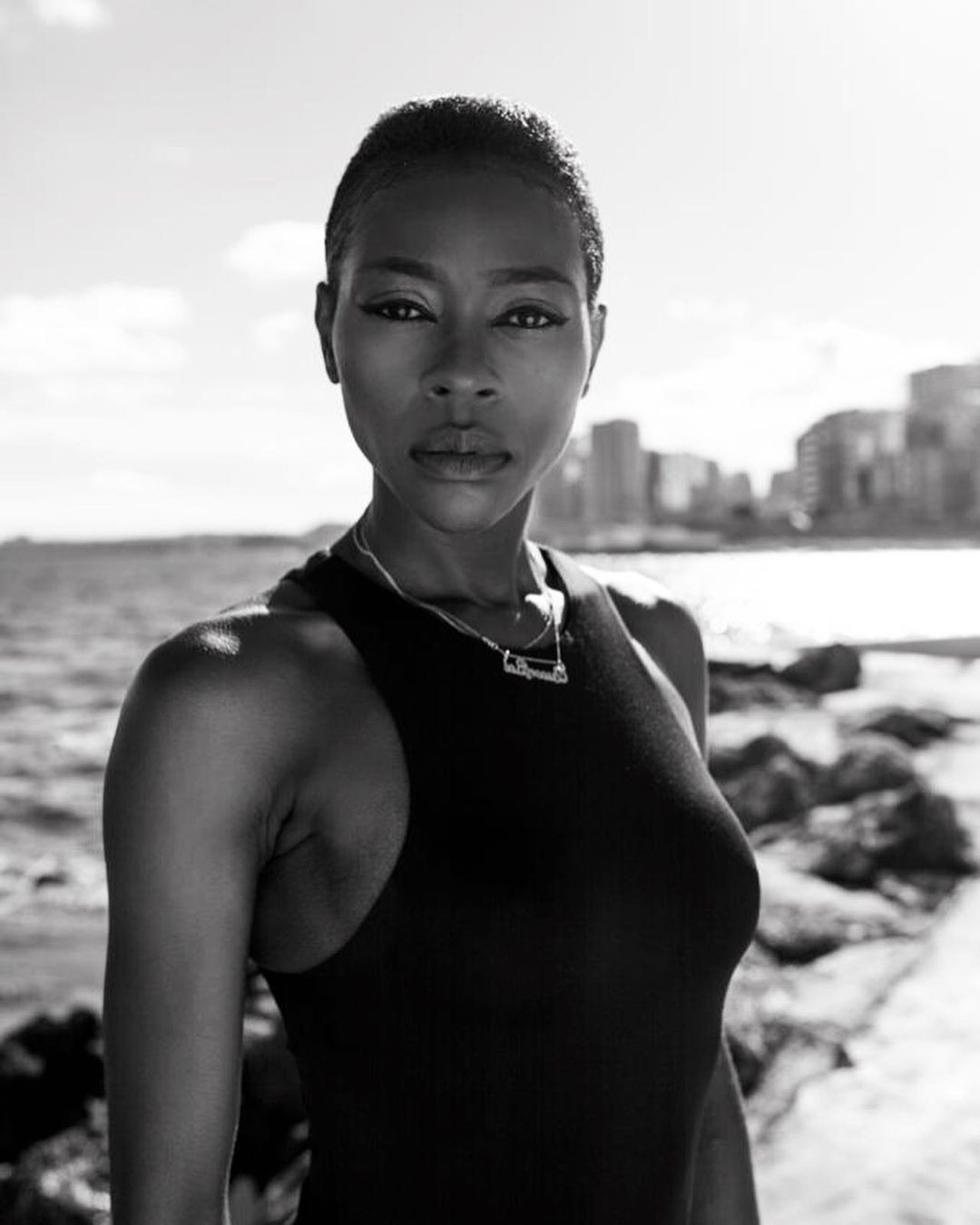 Chiến thắng của Beatrice Njoya gây tranh cãi trái chiều trên các diễn đàn sắc đẹp. Nhiều người nhận xét cô già nua. Tuy nhiên, nhiều fan cho rằng nên công nhận vẻ đẹp của phụ nữ lớn tuổi trong ngành công nghiệp sắc đẹp thường chỉ tôn vinh những cô gái trẻ tuổi.