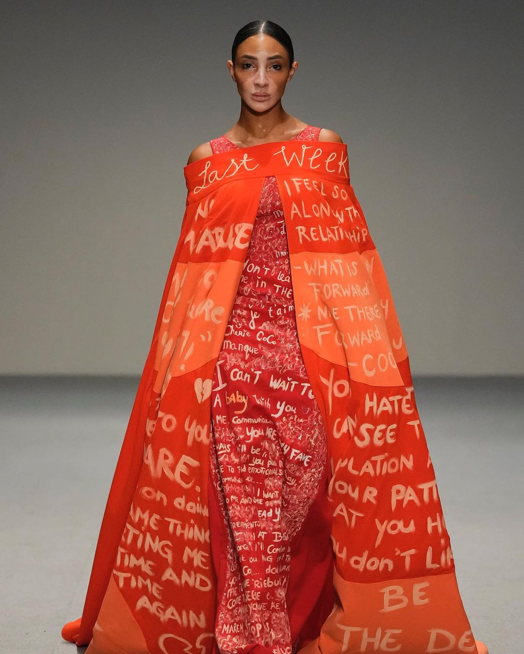 Cô từng trình diễn cho nhiều show thời trang lớn ở các kinh đô thời trang.