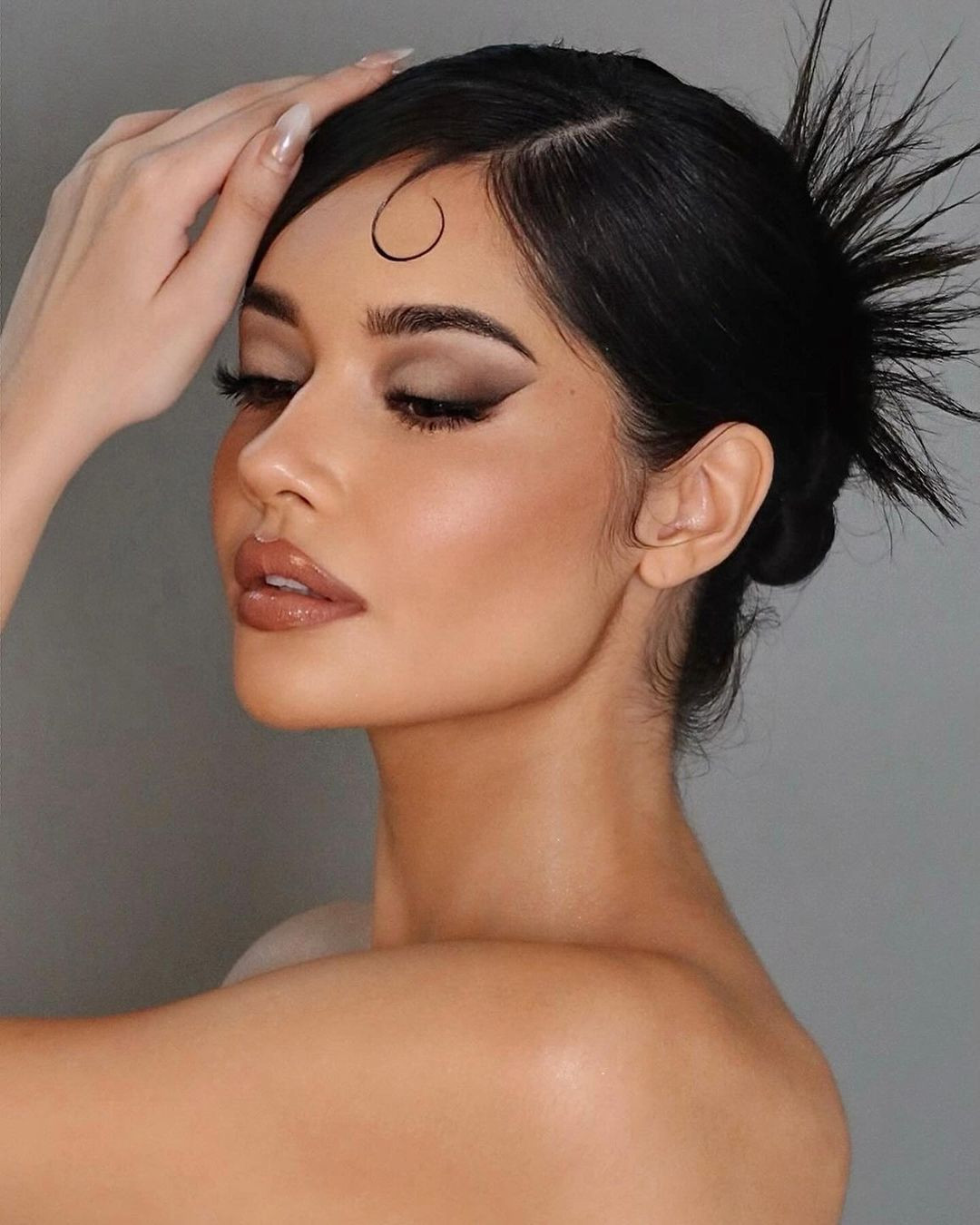 Thông báo này được ban tổ chức Miss Charm Philippines đưa ra một tháng sau khi Krishnah Gravidez tuyên bố rút lui khỏi Miss Charm 2024 khiến nhiều khán giả bất ngờ.