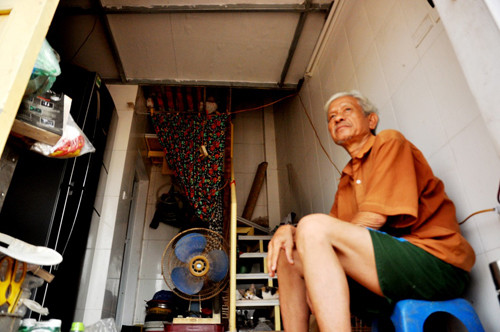 Nhà dân biến thành "hầm" sau dự án đường đắt kỷ lục ở Hà Nội ảnh 9