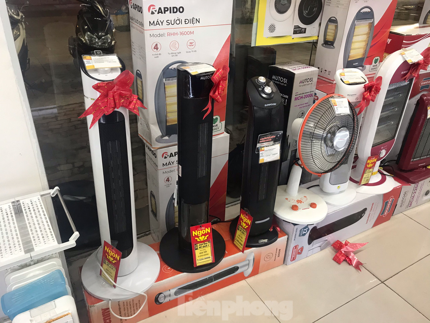 Đa dạng nhiều thiết bị giữ nhiệt dễ dàng lắp đặt trong hộ các hộ gia đình. Đa dạng nhiều thiết bị giữ nhiệt dễ dàng lắp đặt trong hộ các hộ gia đình.