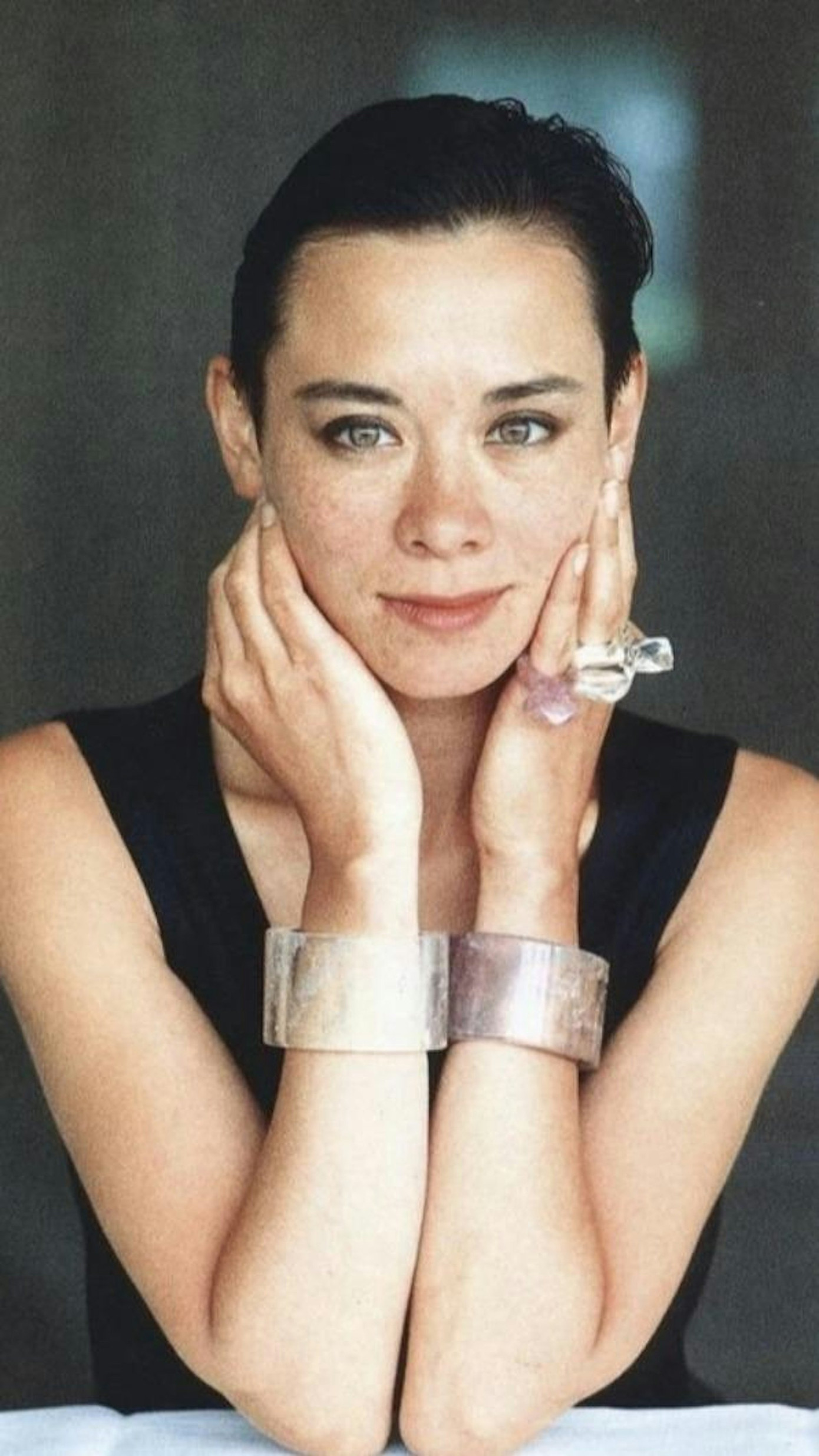 Tina Chow (phải) được khen đẹp hơn Lâm Thanh Hà vào những năm 1980. Tina Chow (phải) được khen đẹp hơn Lâm Thanh Hà vào những năm 1980.
